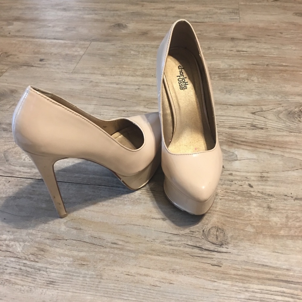 Amanda Heels - Picture 2 of 3